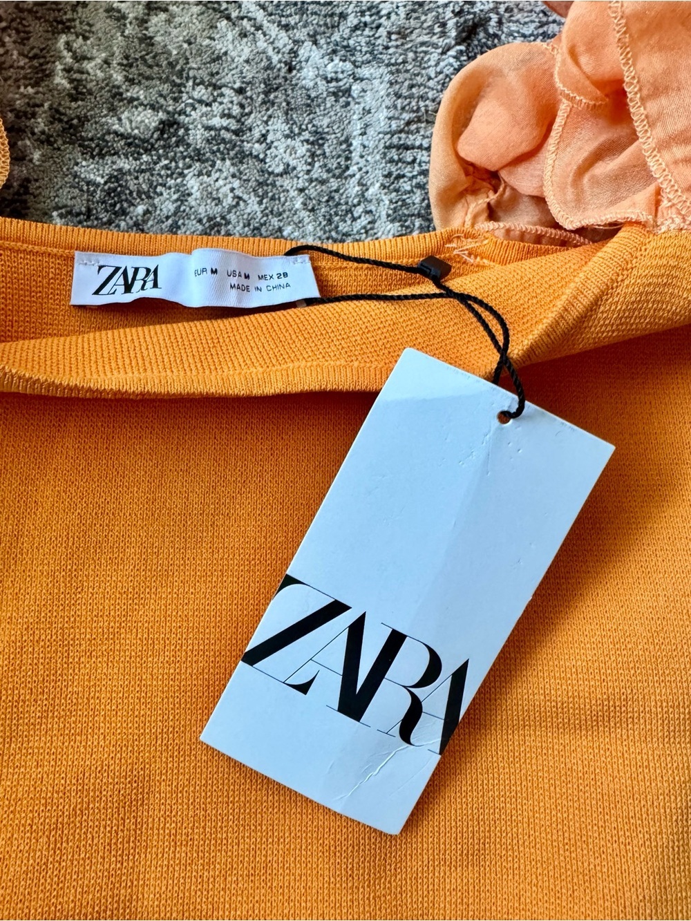 Zara Orange Puff-Sleeve Crop Top - Picture 4 of 8